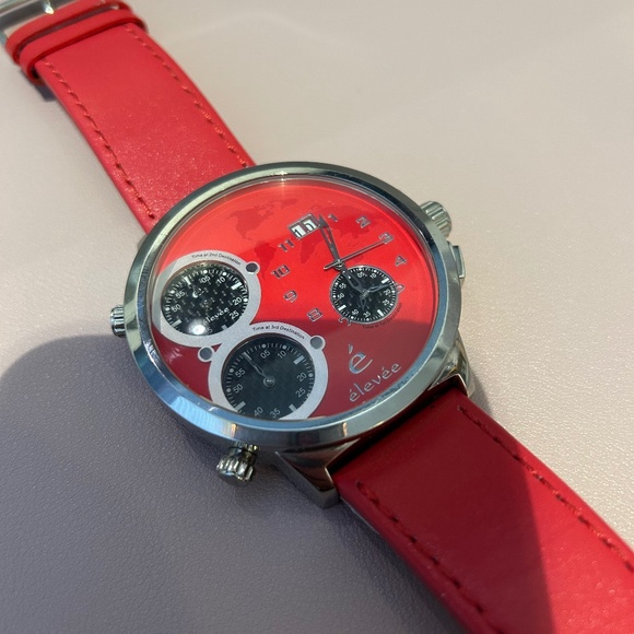 Curtis & Co Elevee Promotional World Watch Limited Edition Red 57mm Like New - Picture 1 of 9